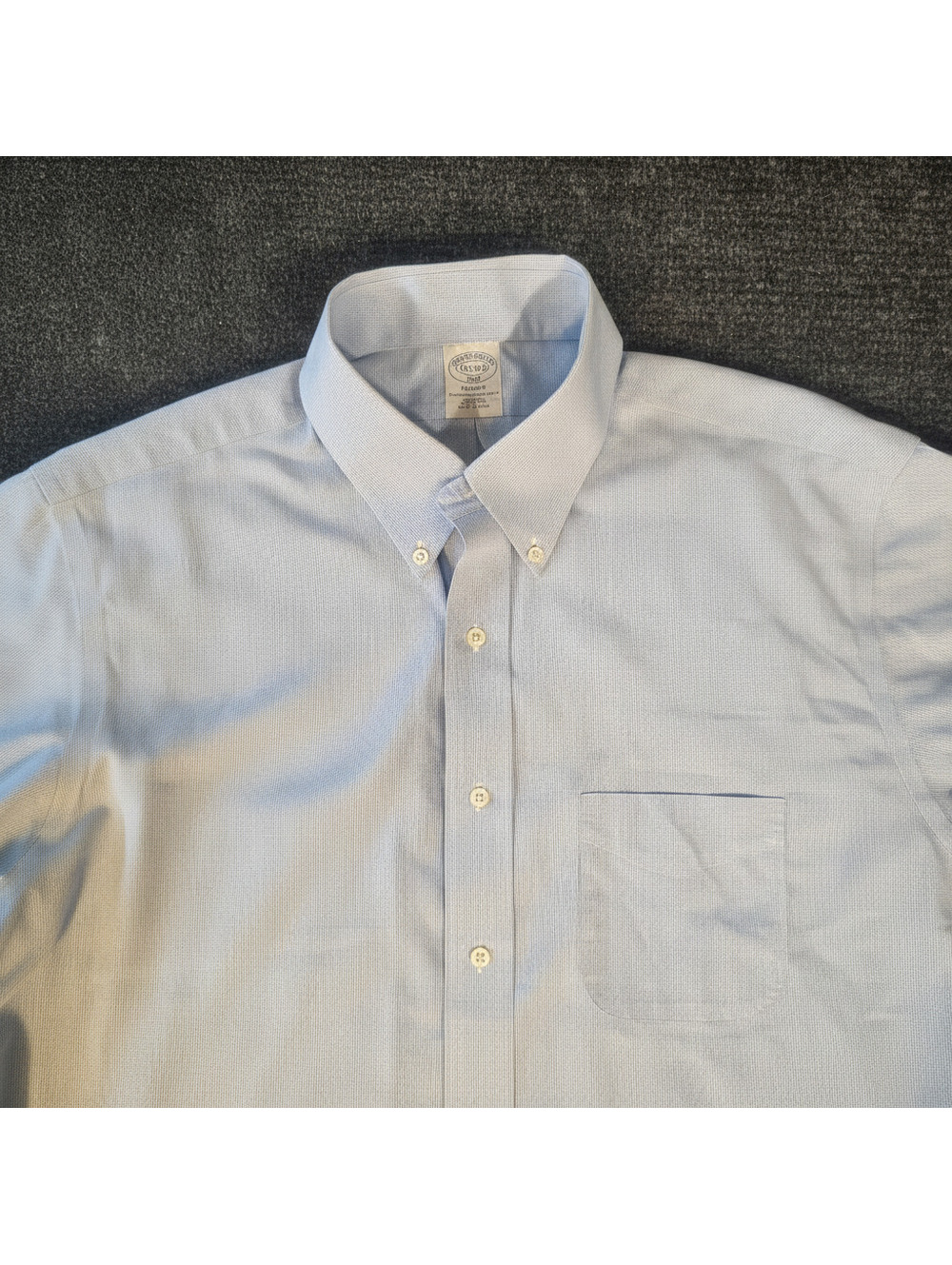 Brooks Brothers Regent Light Blue Button-Down Dress Shirt 17.5 6/7